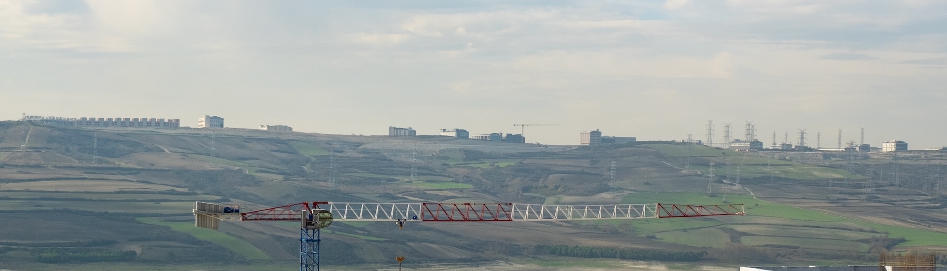 Kule Vinçlerde Enerji Verimliliği ve Karbon Ayak İzi: Raimondi Türkiye ile Sürdürülebilir Şantiye Mümkün mü?